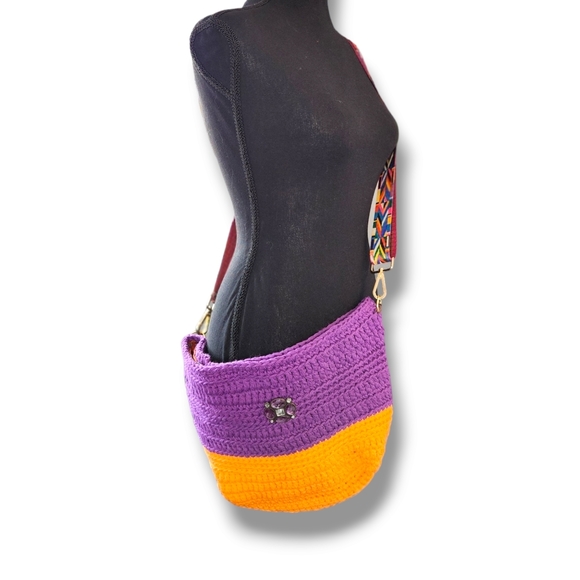 Handmade chrochet crossbody purse. - Picture 5 of 7